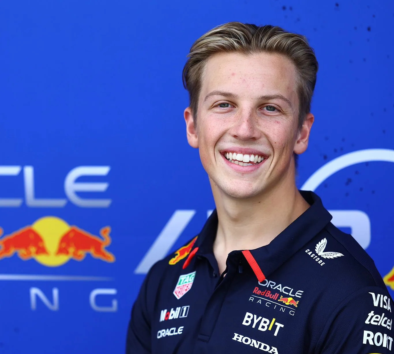 红牛二队碾压迈凯伦，佩雷兹惊艳四座