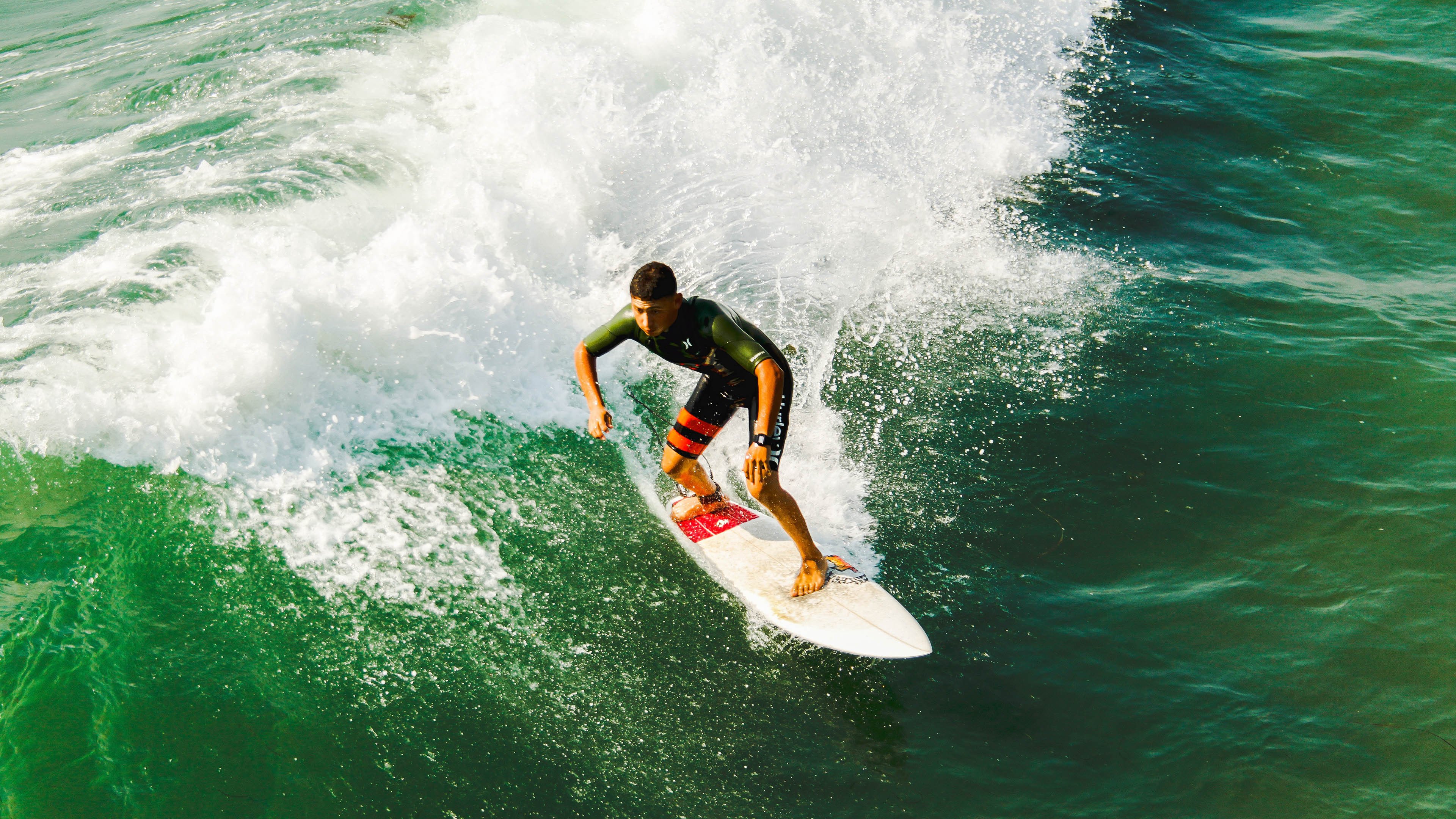 开云体育中国-数据爆炸！米切尔全面爆发，鹈鹕决胜局力克浙江队