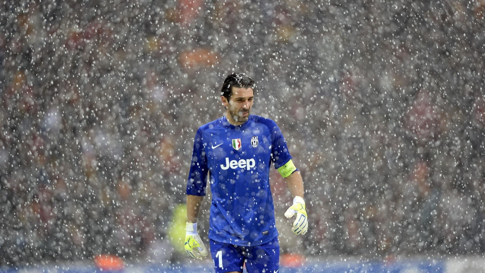 横扫与恒流，公牛的铁蹄与布克的准星