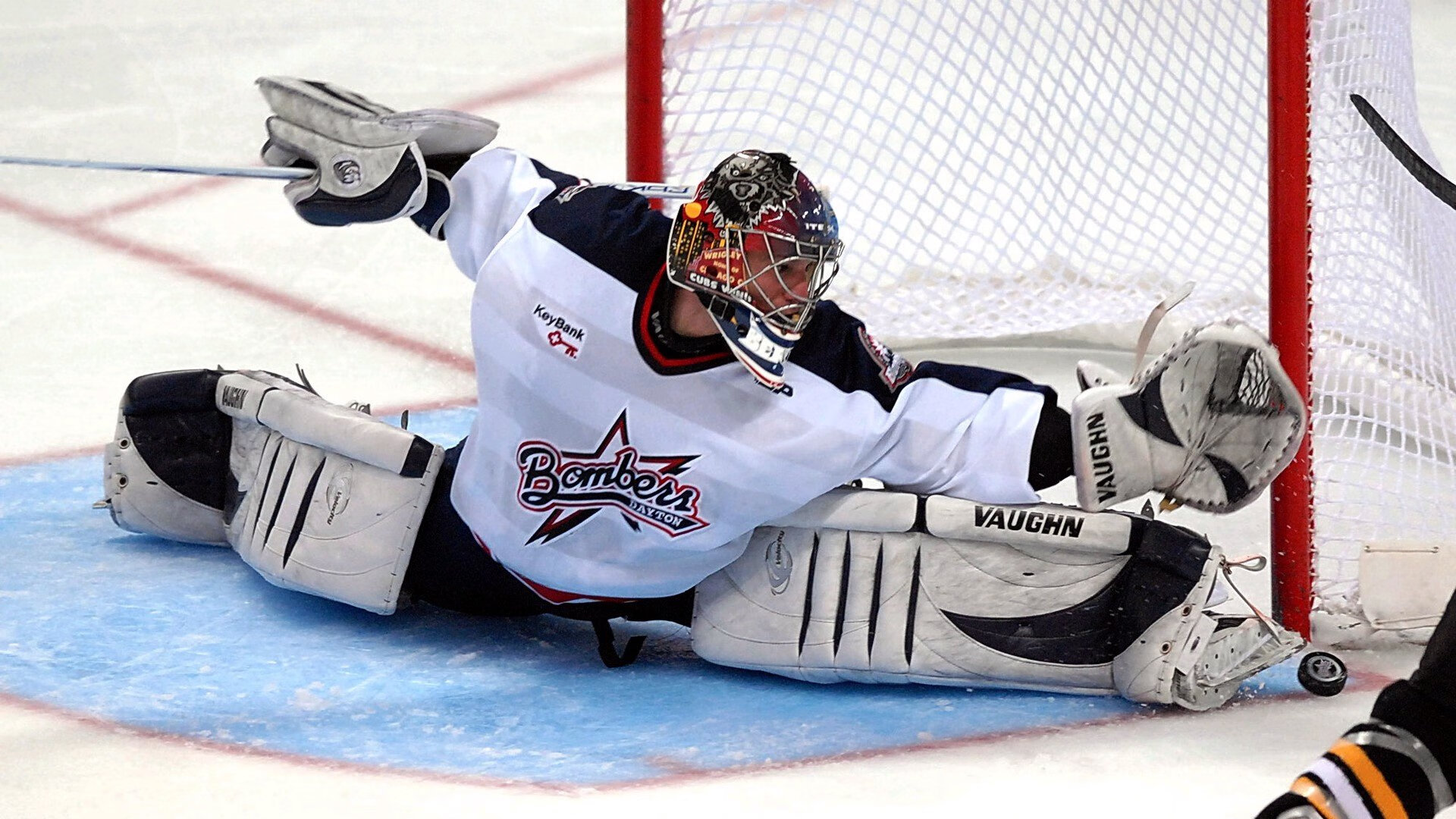 F1年度争冠之夜，李刚仁在焦点战证明自己，速度与意志的交响