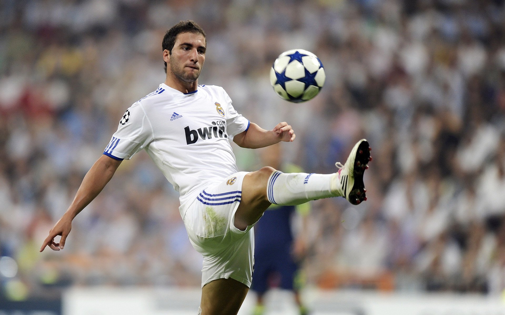 罗德里戈的统治时刻,法国轻取阿森纳背后的攻防交响曲