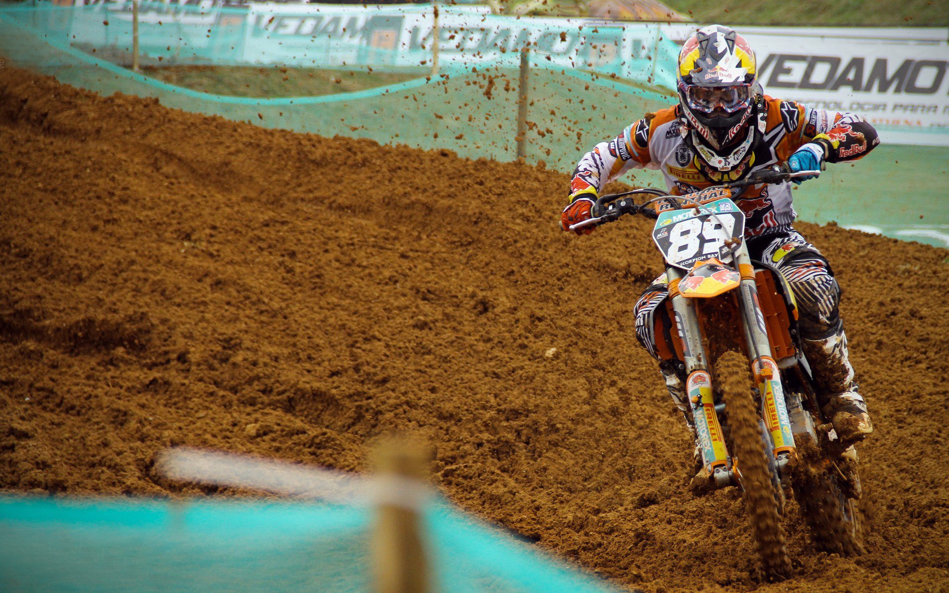 开云APP-绝境狂飙，法拉利如何用勒克莱尔的关键制胜，完成对红牛车队的宿命翻盘